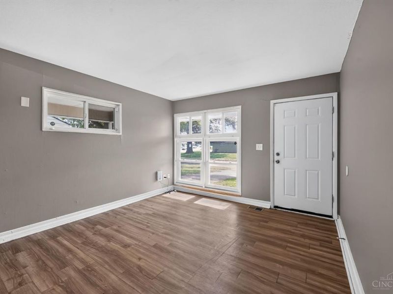 8760 Grenada Drive, Cincinnati, OH 45231 Photo 9