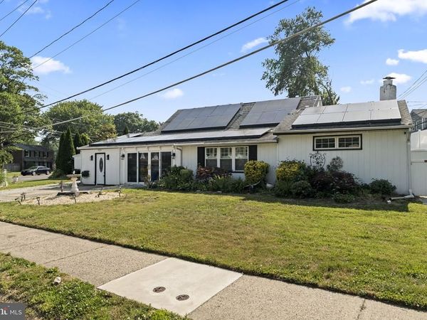 896 PINE HILL RD, PHILADELPHIA, PA 19115