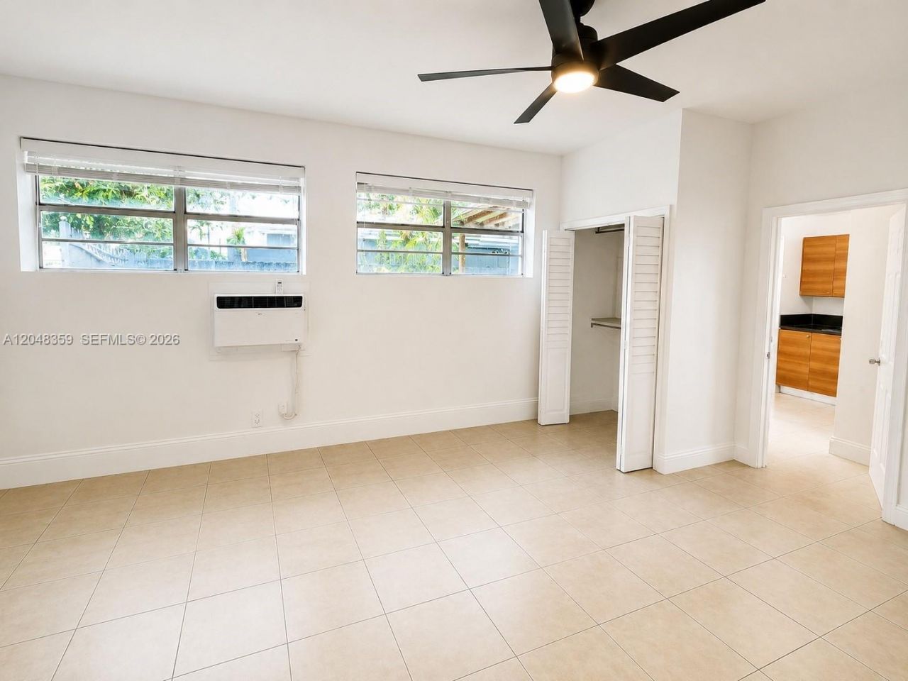 621 E 52nd St , Unit W, Hialeah, FL 33013 Photo