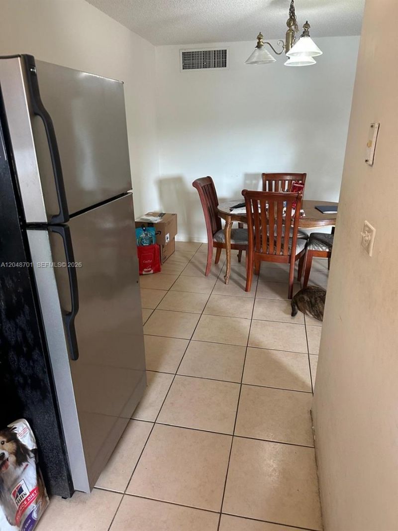 20320 NE 2nd Ave , Unit 27, Miami Gardens, FL 33179 Photo