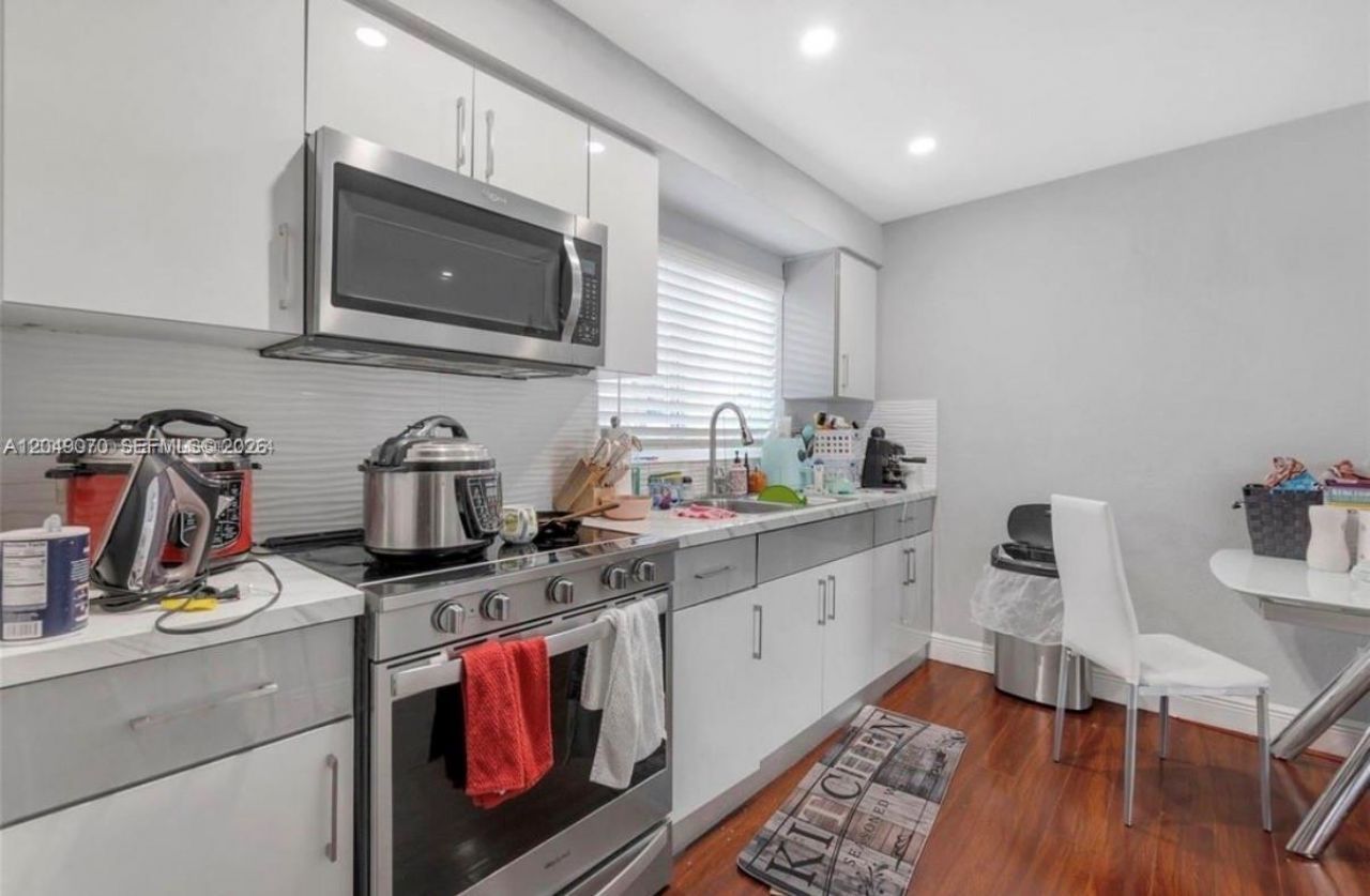 329 W 18th St , Hialeah, FL 33010 Photo