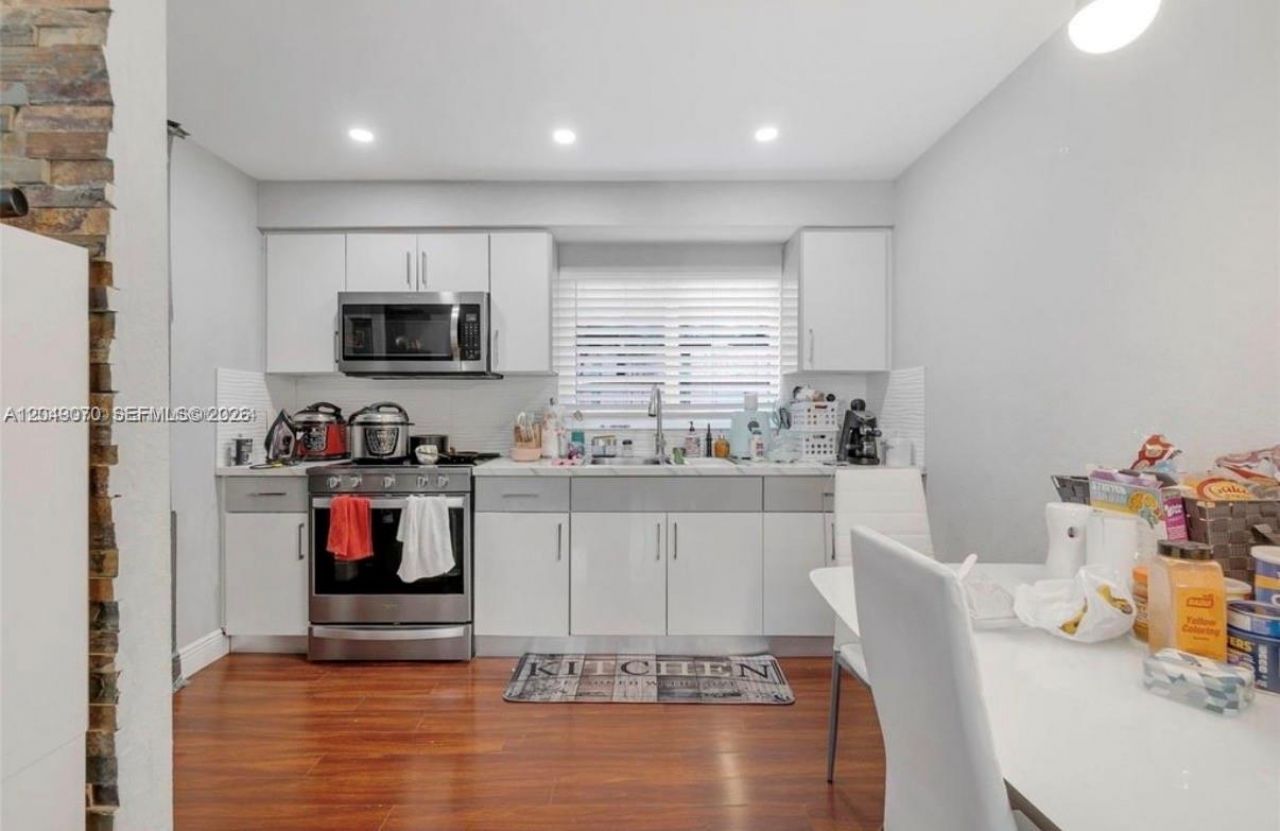 329 W 18th St , Hialeah, FL 33010 Photo