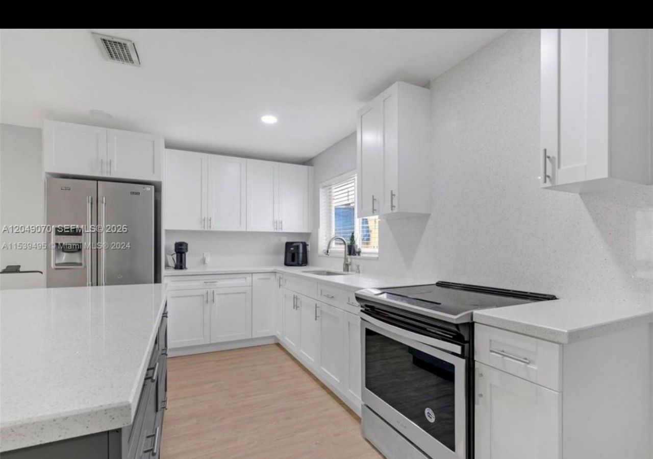 329 W 18th St , Hialeah, FL 33010 Photo