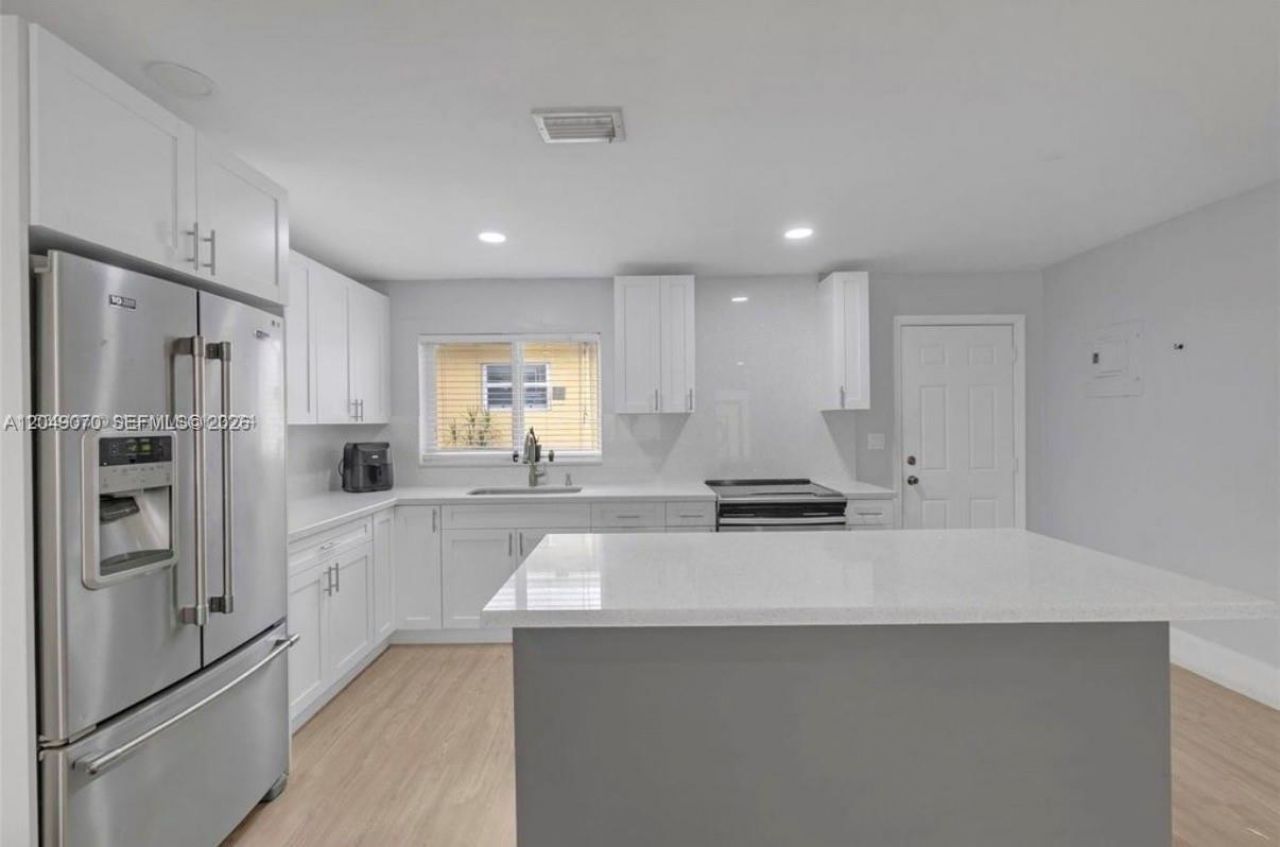 329 W 18th St , Hialeah, FL 33010 Photo