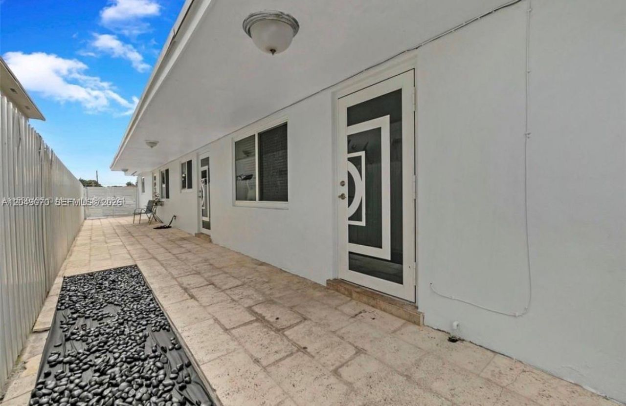 329 W 18th St , Hialeah, FL 33010 Photo