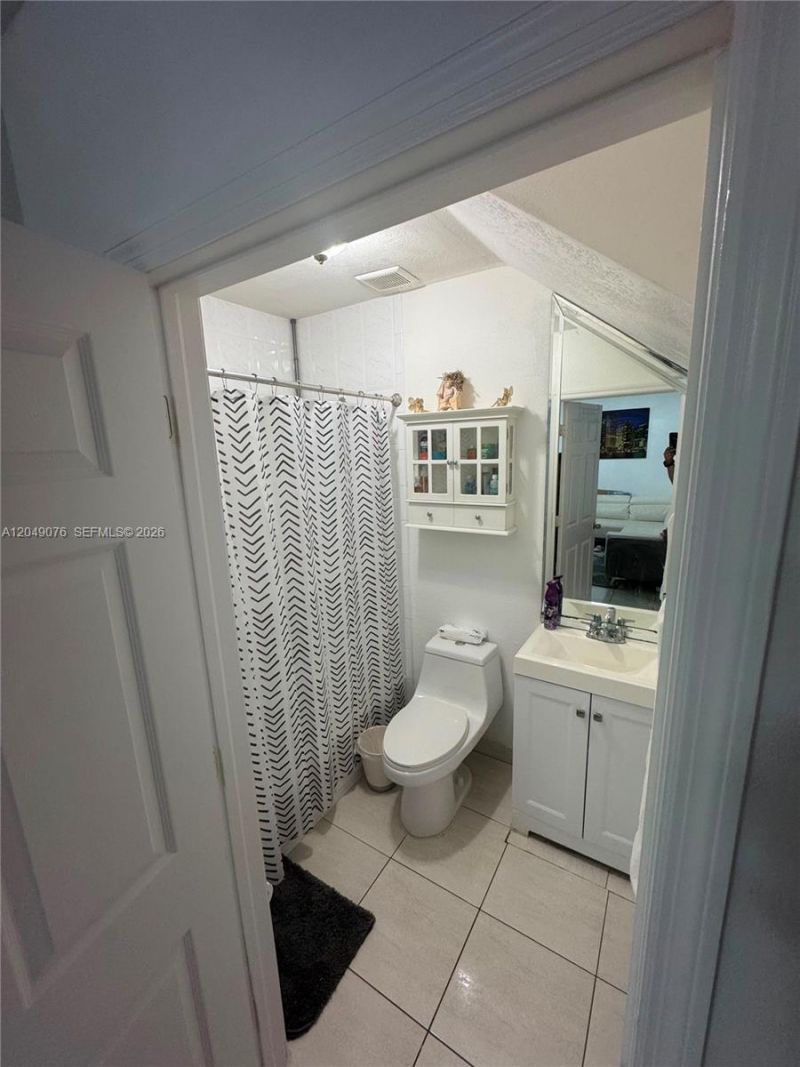 8743 NW 106th Ln , Unit 8743, Hialeah Gardens, FL 33018 Photo