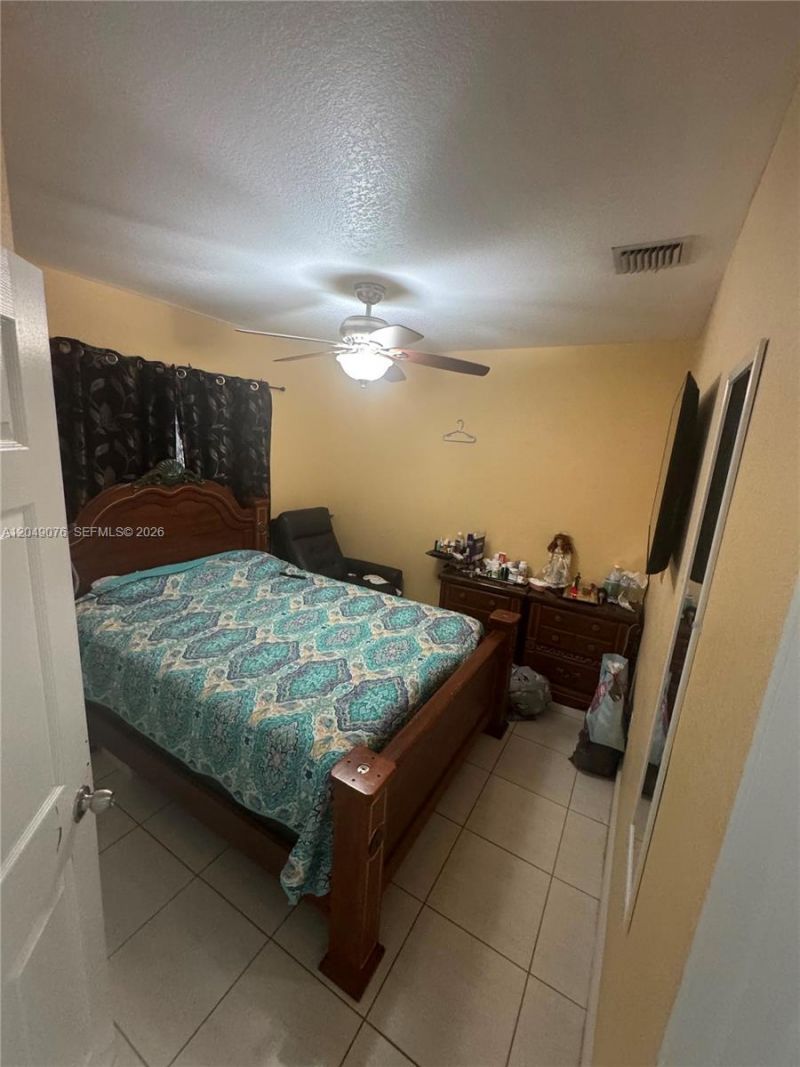 8743 NW 106th Ln , Unit 8743, Hialeah Gardens, FL 33018 Photo