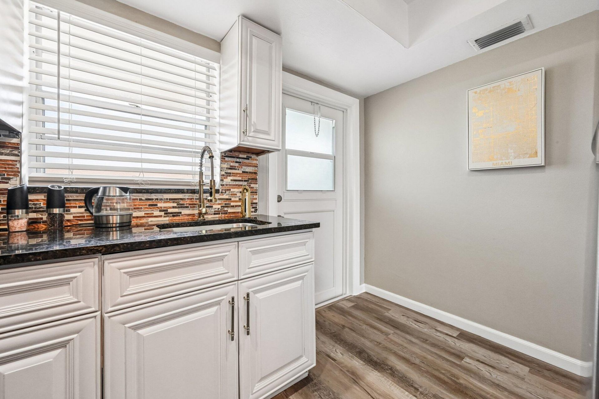 312 NE 17th Avenue, Unit 202, Boynton Beach, FL 33435 Photo