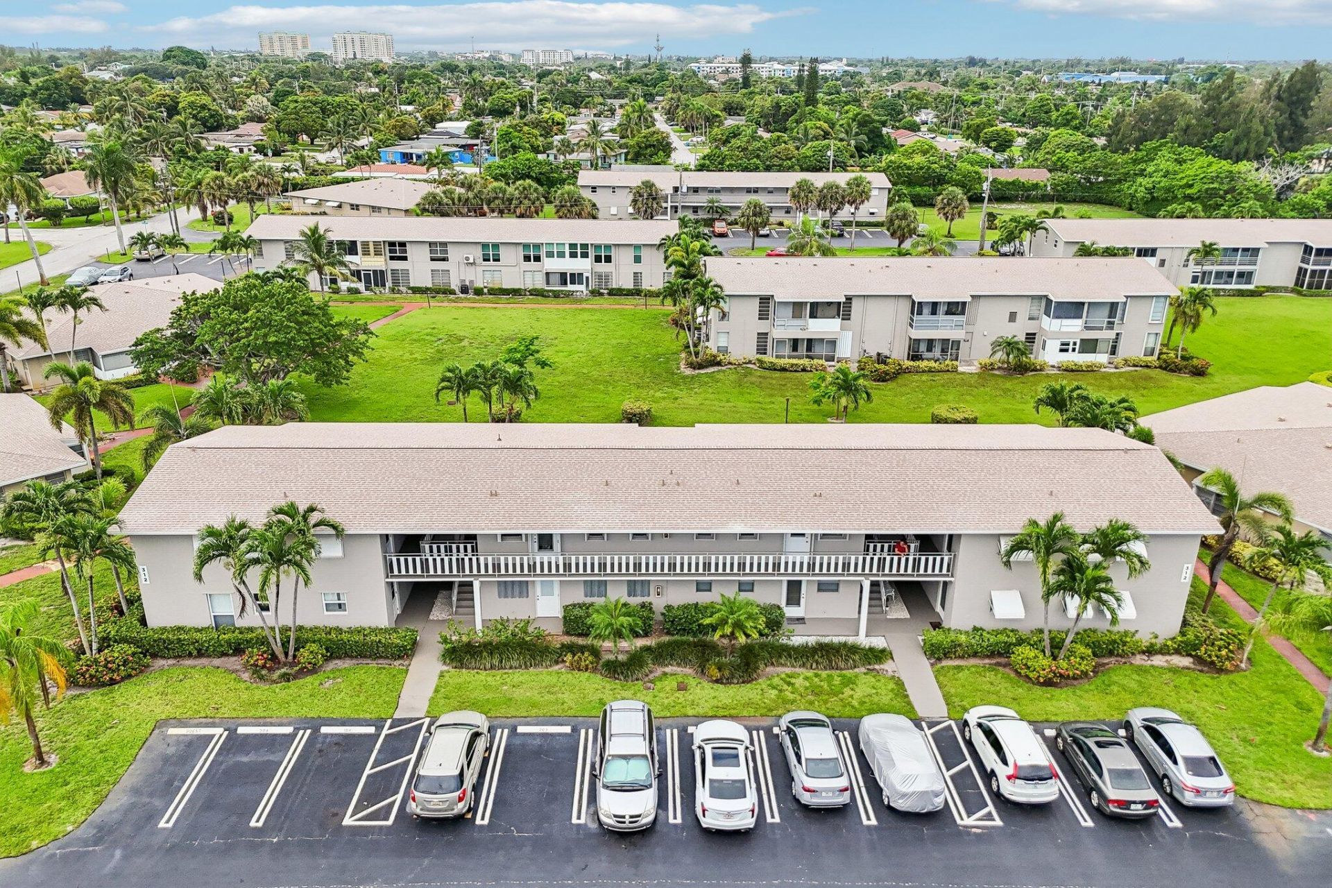 312 NE 17th Avenue, Unit 202, Boynton Beach, FL 33435 Photo