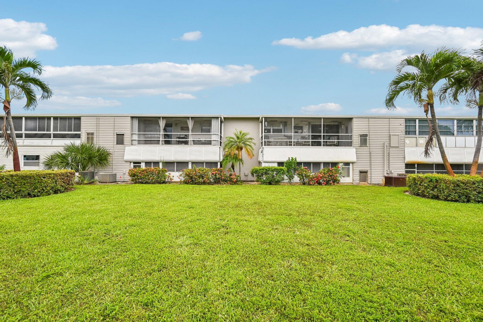 312 NE 17th Avenue, Unit 202, Boynton Beach, FL 33435 Photo