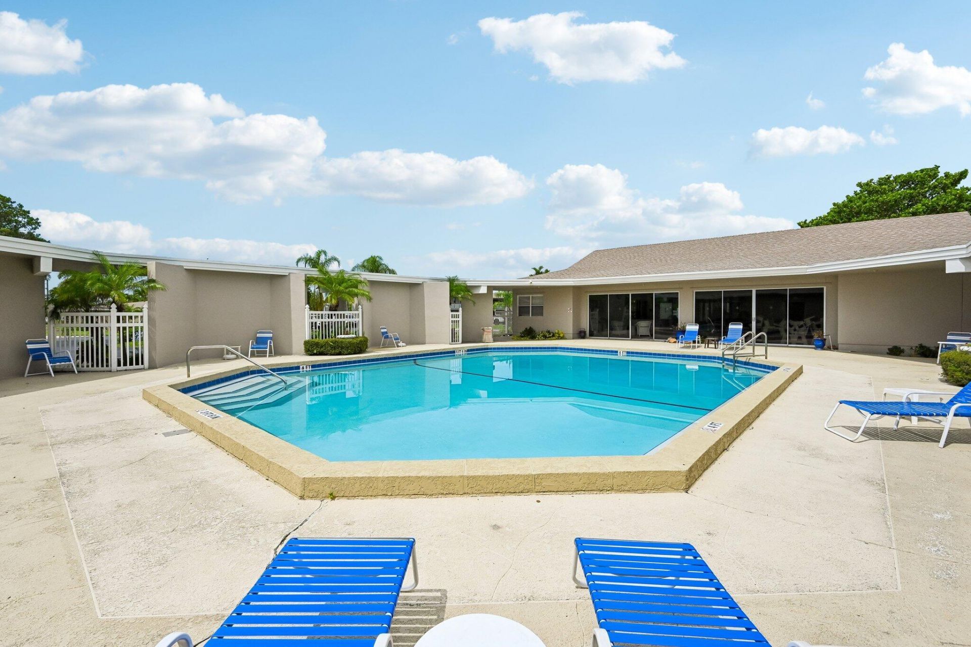 312 NE 17th Avenue, Unit 202, Boynton Beach, FL 33435 Photo