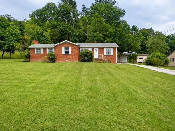 146 Rich Creek Valley Rd, Peterstown, WV 24963