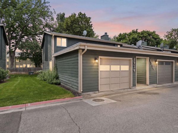 6919 W Maxwell Ln, Boise, ID 83704
