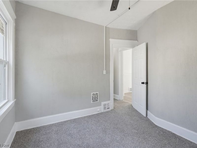 9306 Pierpont Avenue, Cleveland, OH 44108 Photo 14