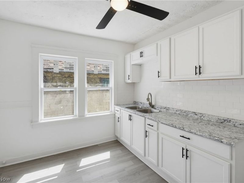 9306 Pierpont Avenue, Cleveland, OH 44108 Photo 15