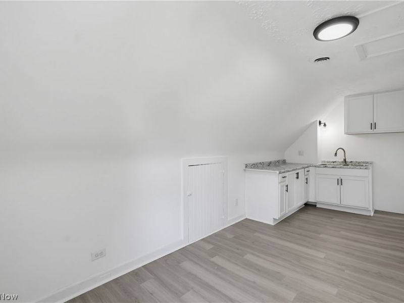 9306 Pierpont Avenue, Cleveland, OH 44108 Photo 34