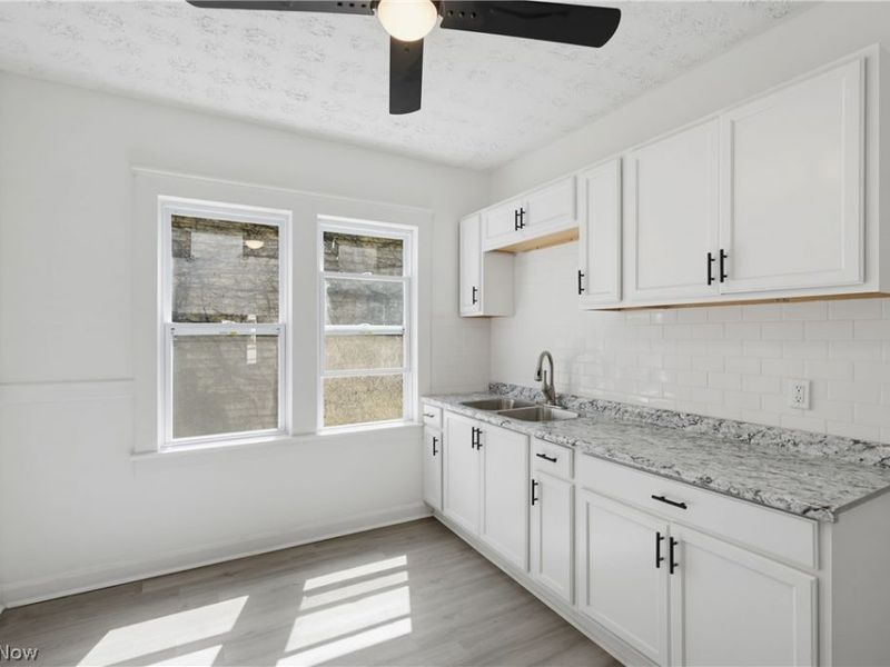 9306 Pierpont Avenue, Cleveland, OH 44108 Photo 6