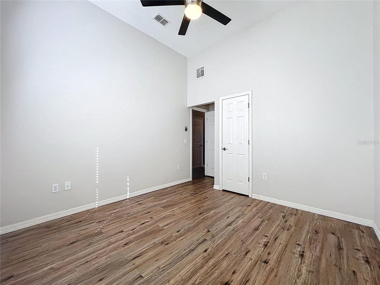 2916 Majestic Isle Drive , Clermont, FL 34711 Photo