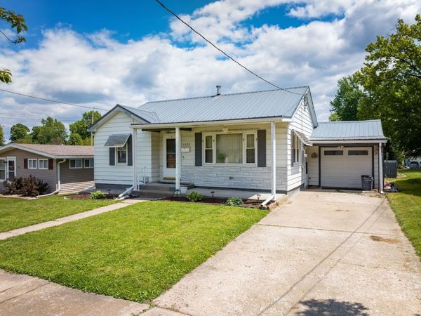 1430 N 20th Street , Quincy, IL 62301
