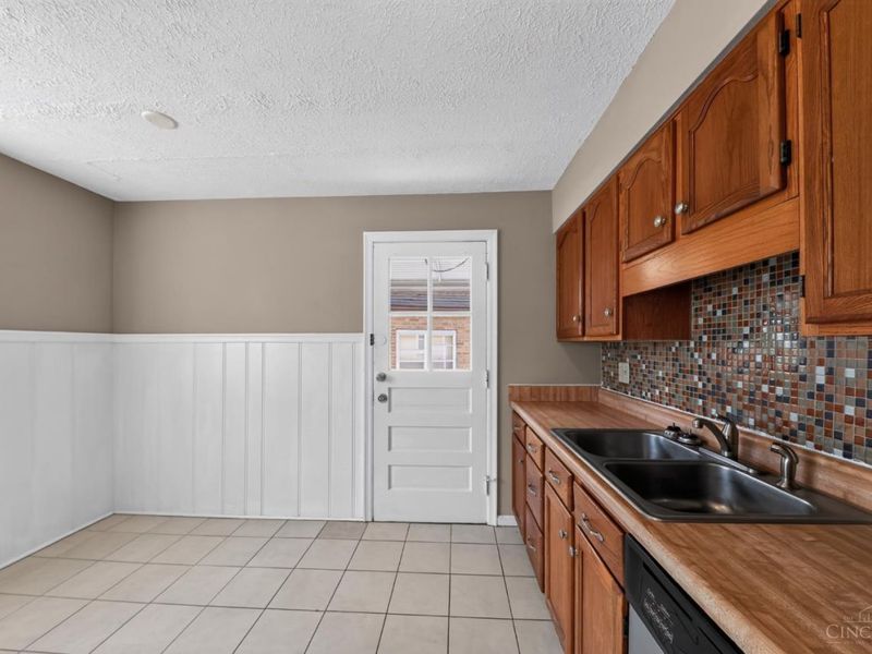 4367 Cappel Drive, Cincinnati, OH 45205 Photo 14