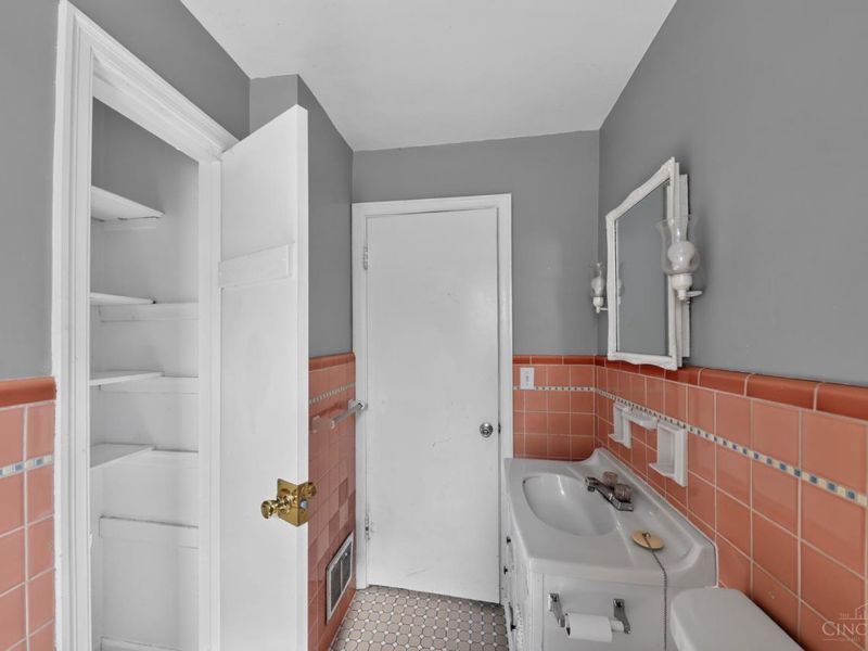 4367 Cappel Drive, Cincinnati, OH 45205 Photo 21