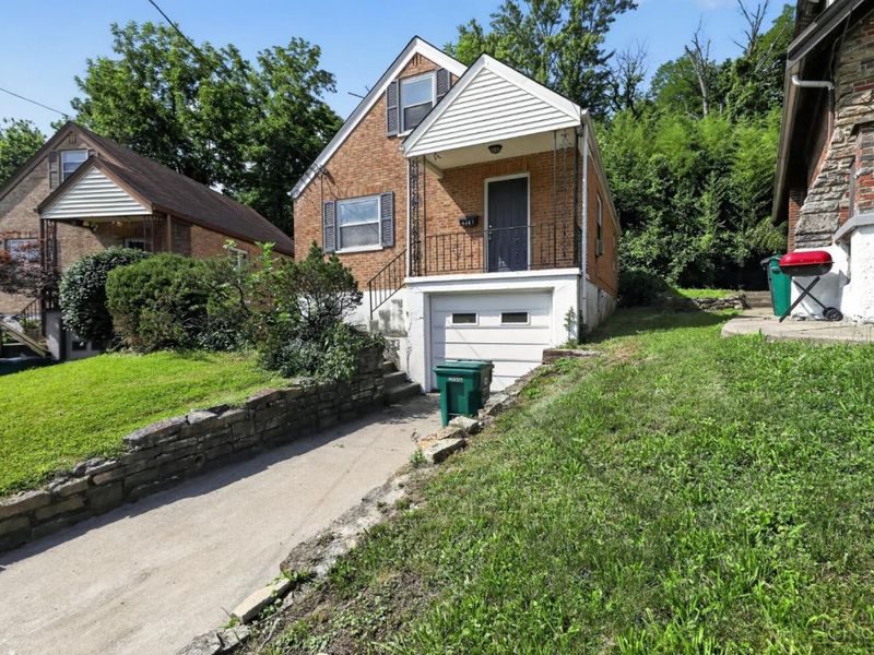 4367 Cappel Drive, Cincinnati, OH 45205 Photo 3