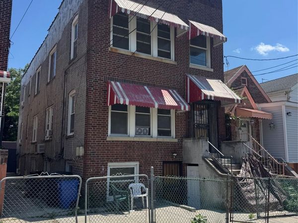 2810 Sexton Place, Bronx, NY 10469