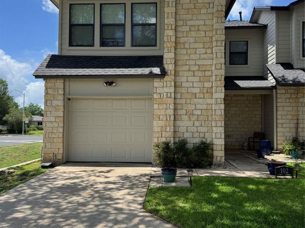 12212 Brigadoon LN , Unit 102, Austin, TX 78727