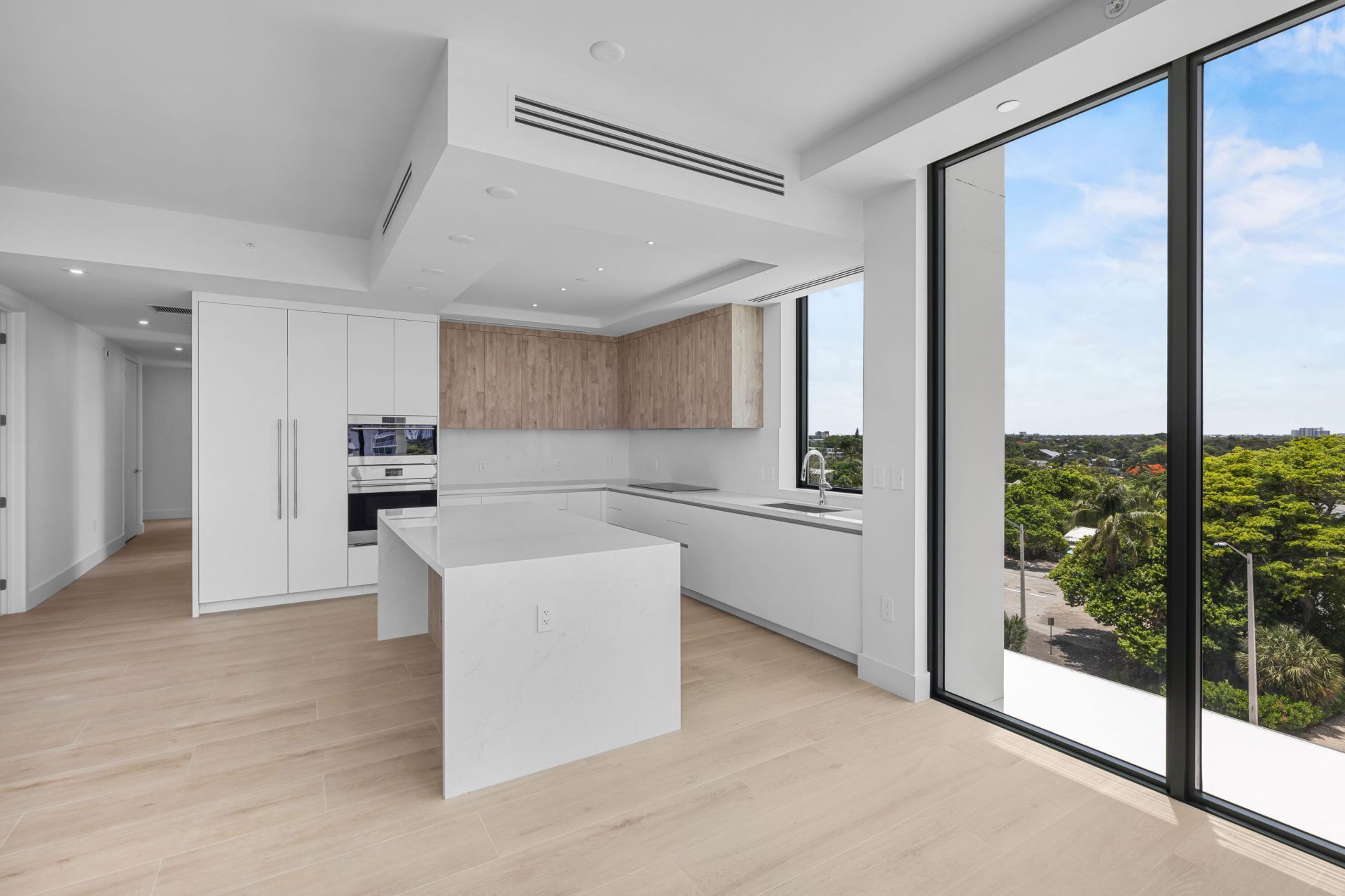 305 Briny Avenue, Unit 506, Pompano Beach, FL 33062 Photo