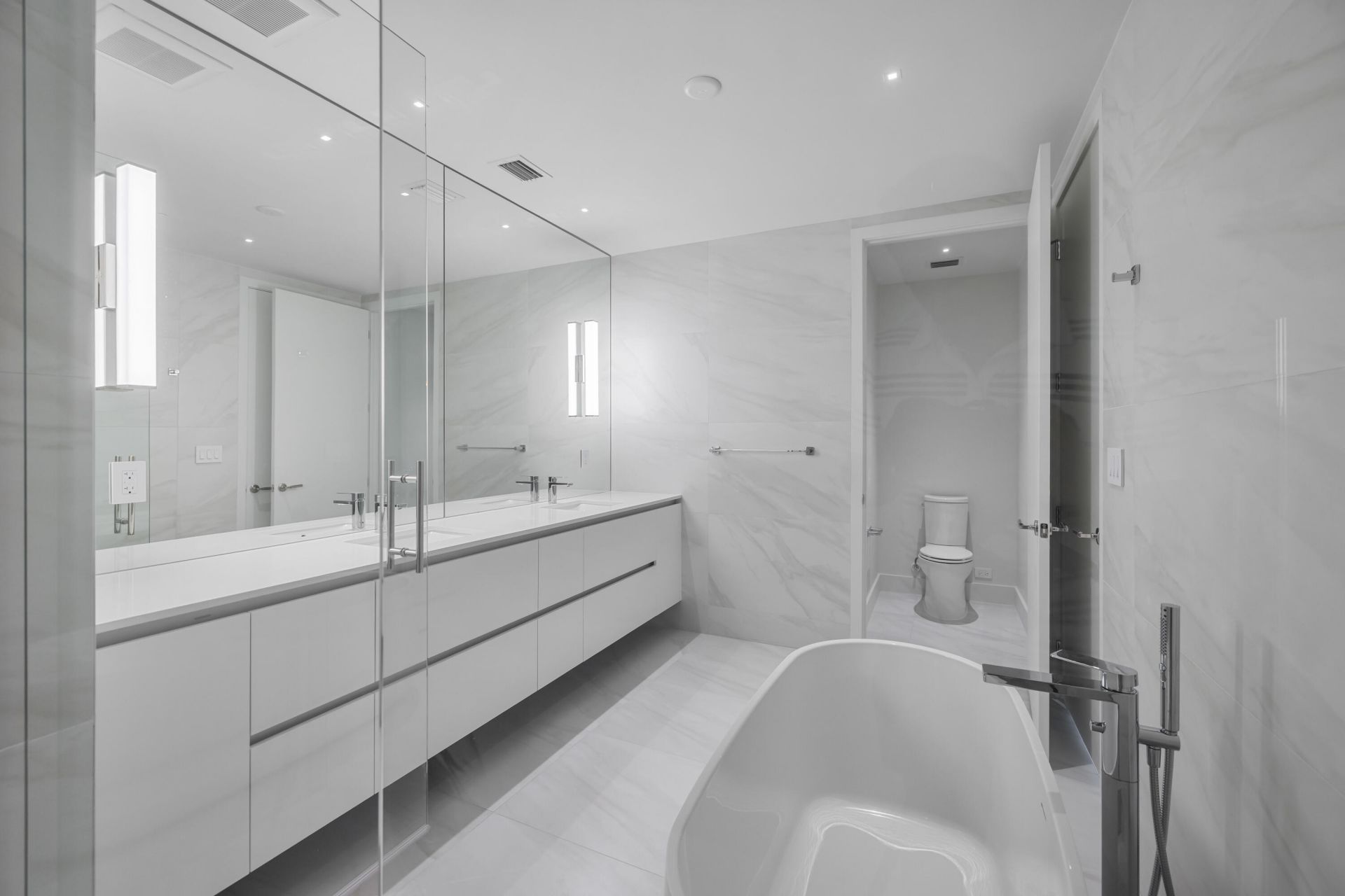 305 Briny Avenue, Unit 506, Pompano Beach, FL 33062 Photo