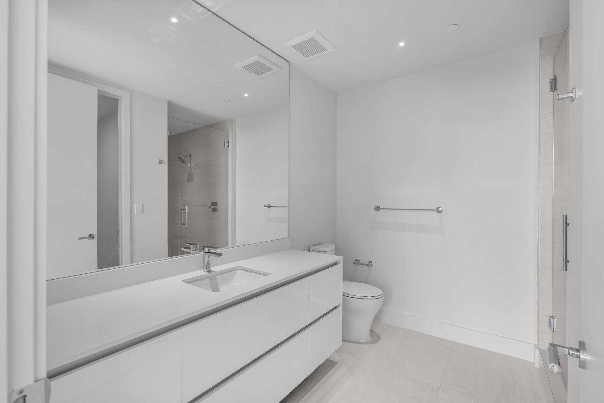 305 Briny Avenue, Unit 506, Pompano Beach, FL 33062 Photo