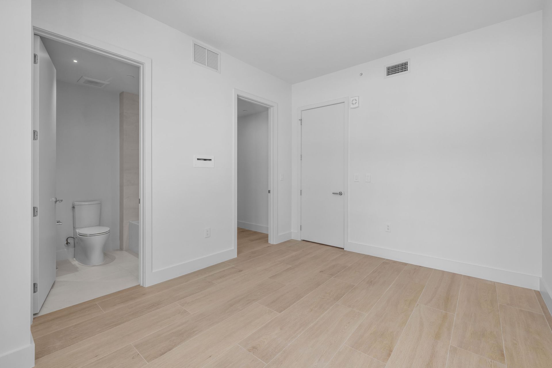 305 Briny Avenue, Unit 506, Pompano Beach, FL 33062 Photo