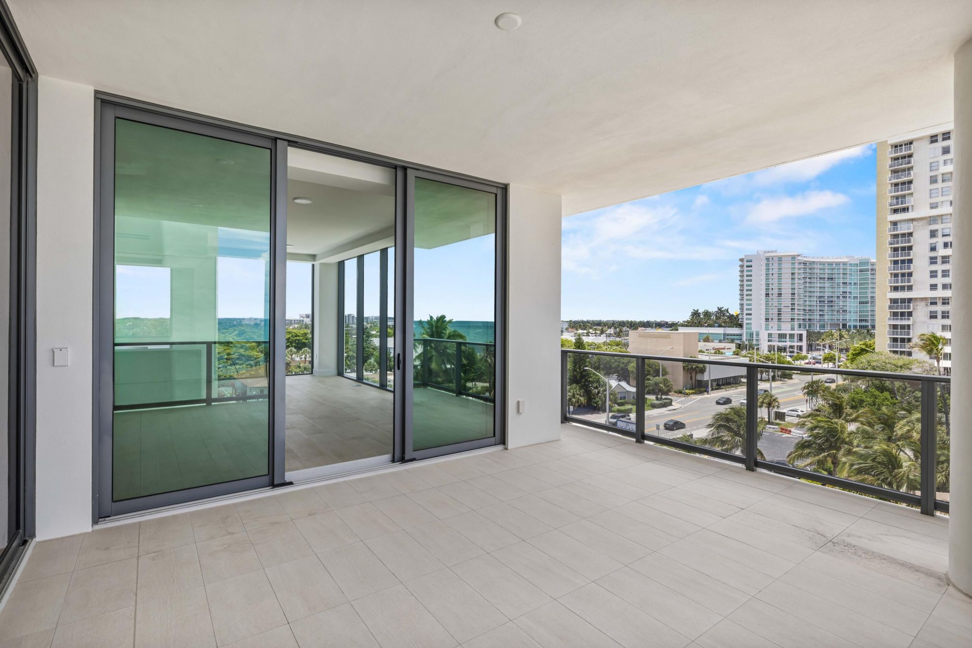 305 Briny Avenue, Unit 506, Pompano Beach, FL 33062 Photo