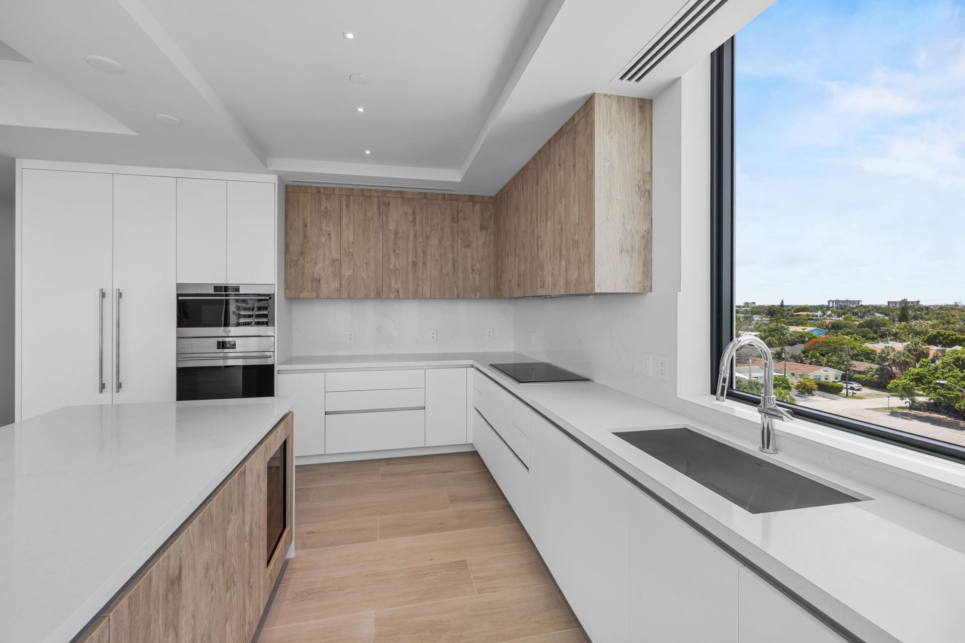 305 Briny Avenue, Unit 506, Pompano Beach, FL 33062 Photo