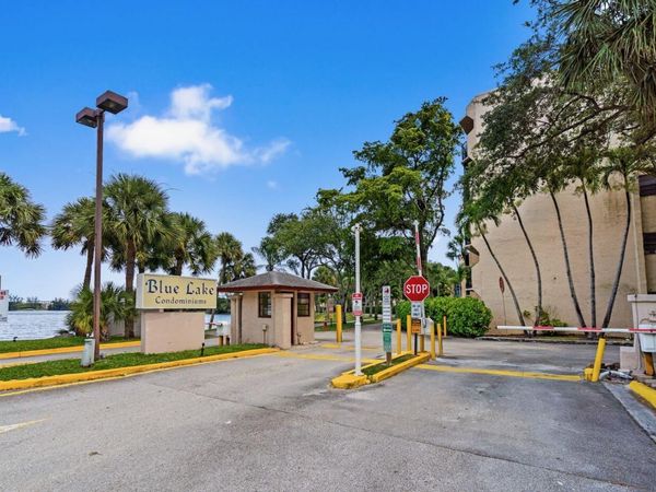 3370 Beau Rivage Drive, Unit 2t, Pompano Beach, FL 33064