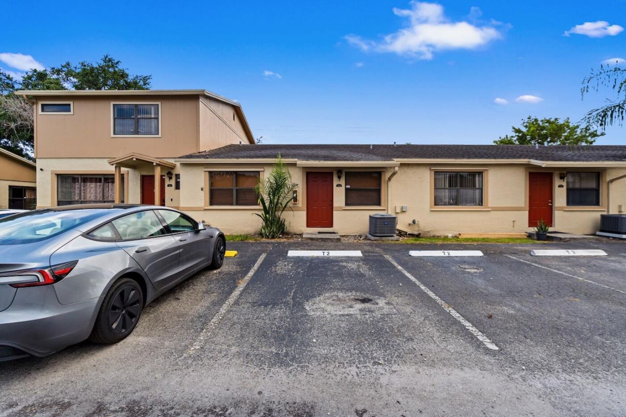 3370 Beau Rivage Drive, Unit 2t, Pompano Beach, FL 33064 Photo