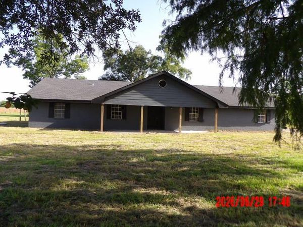 1193 Pine Hill, Lake Charles, LA 70605