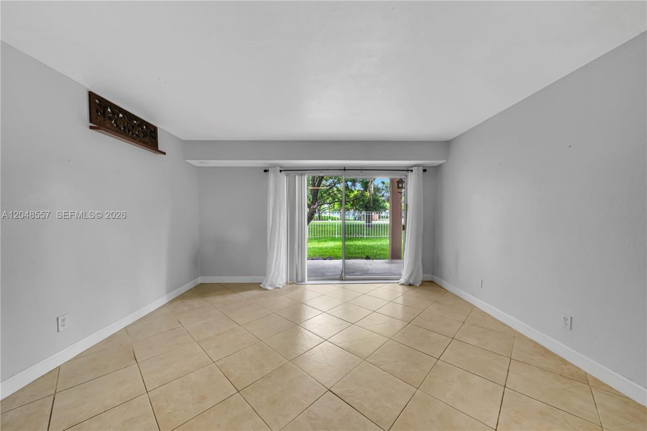 15770 SW 106th Ter, Unit 106, Miami, FL 33196 Photo