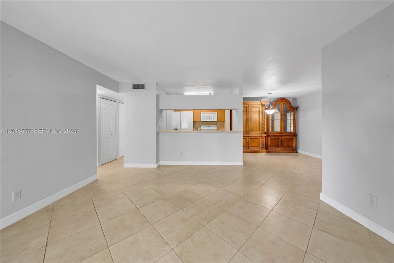 15770 SW 106th Ter, Unit 106, Miami, FL 33196 Photo