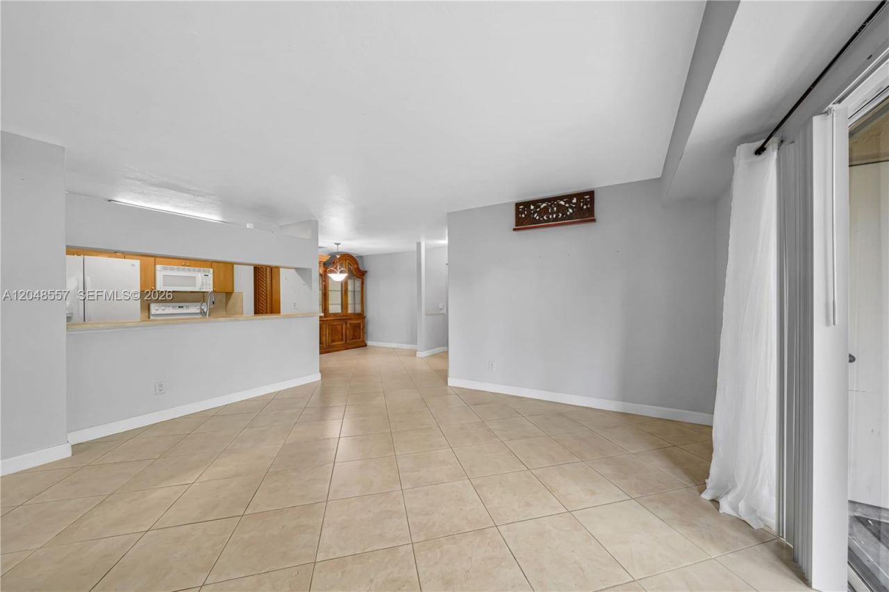 15770 SW 106th Ter, Unit 106, Miami, FL 33196 Photo