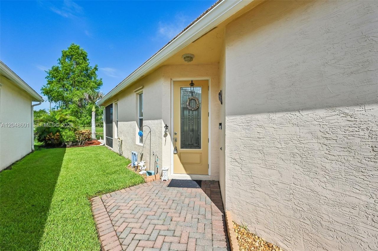 322 SW Tomoka Springs Dr , Port Saint Lucie, FL 34986 Photo