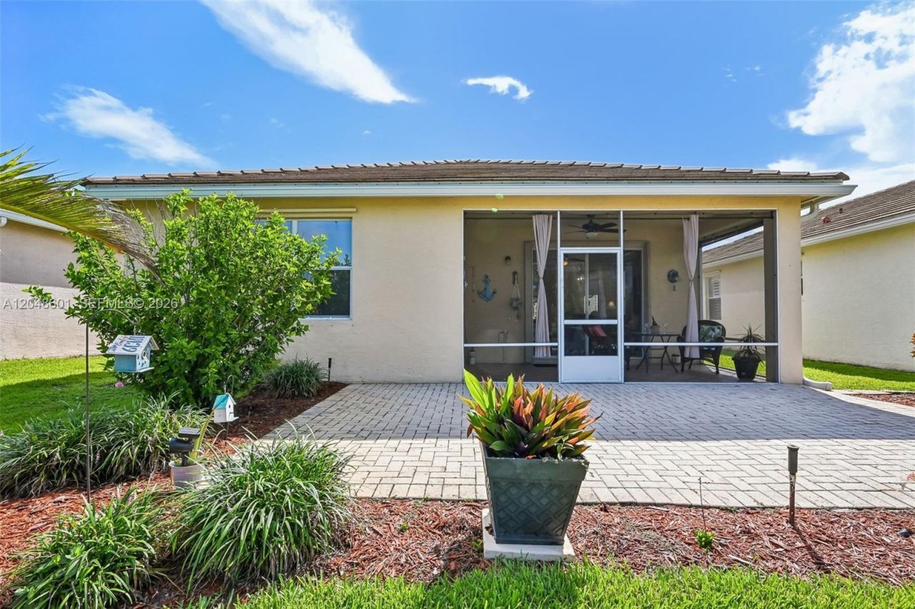 322 SW Tomoka Springs Dr , Port Saint Lucie, FL 34986 Photo