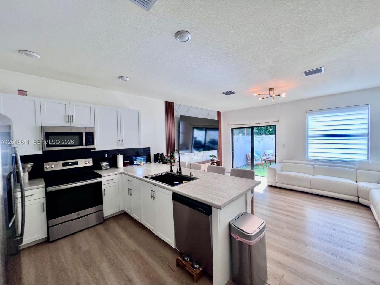 10939 W 32nd Ln, Hialeah, FL 33018 Photo