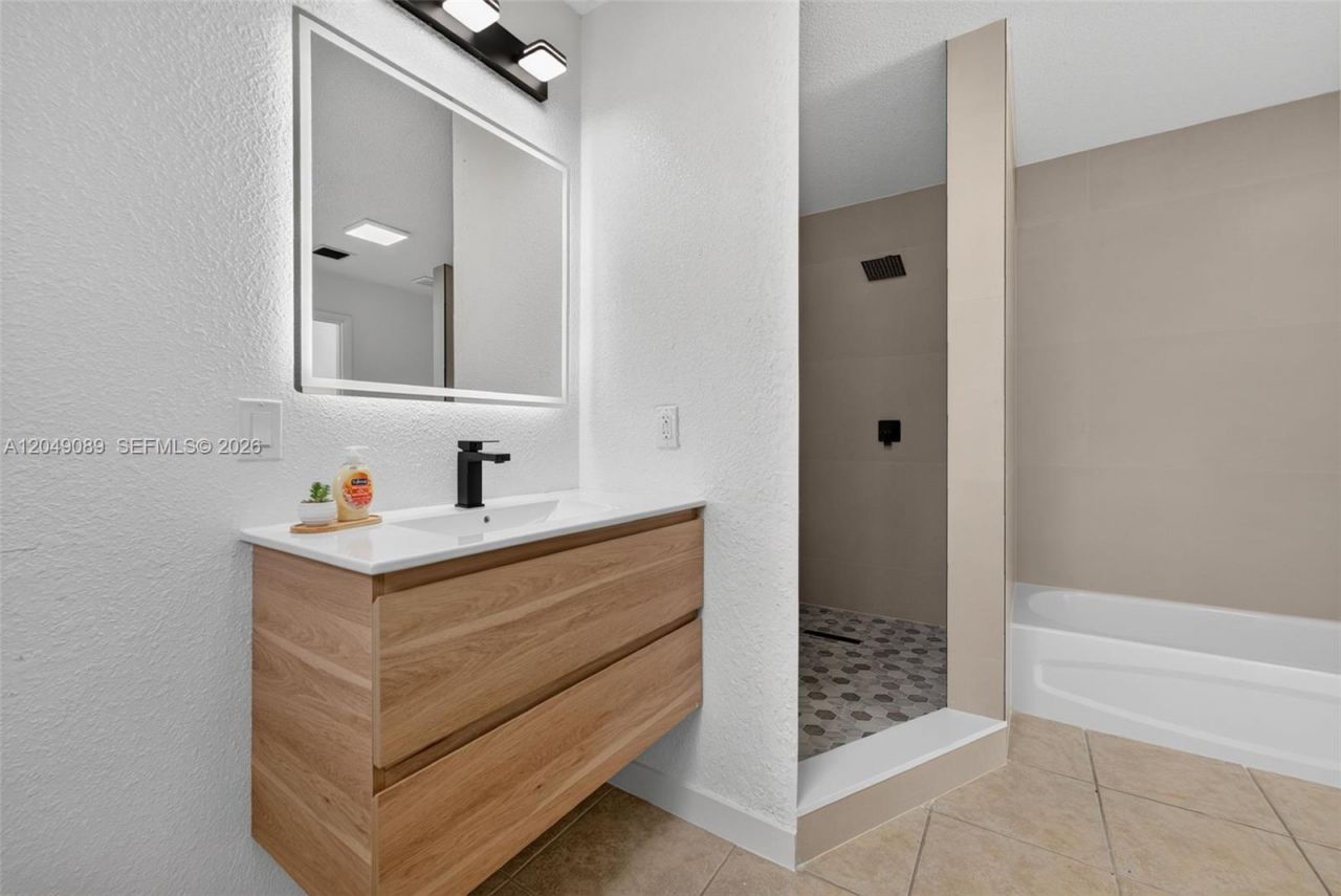 Please Call For Address, Miami, FL 33147 Photo