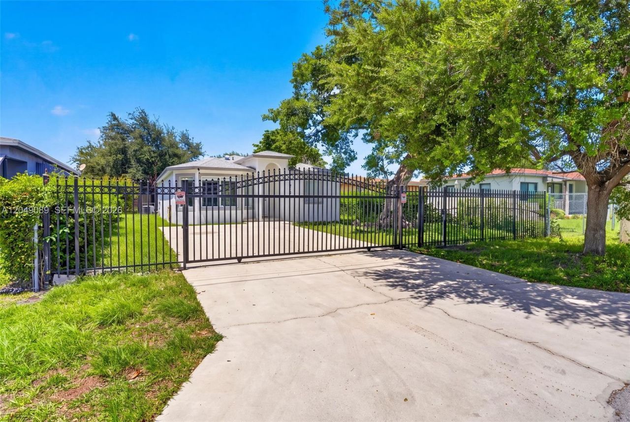 Please Call For Address, Miami, FL 33147 Photo