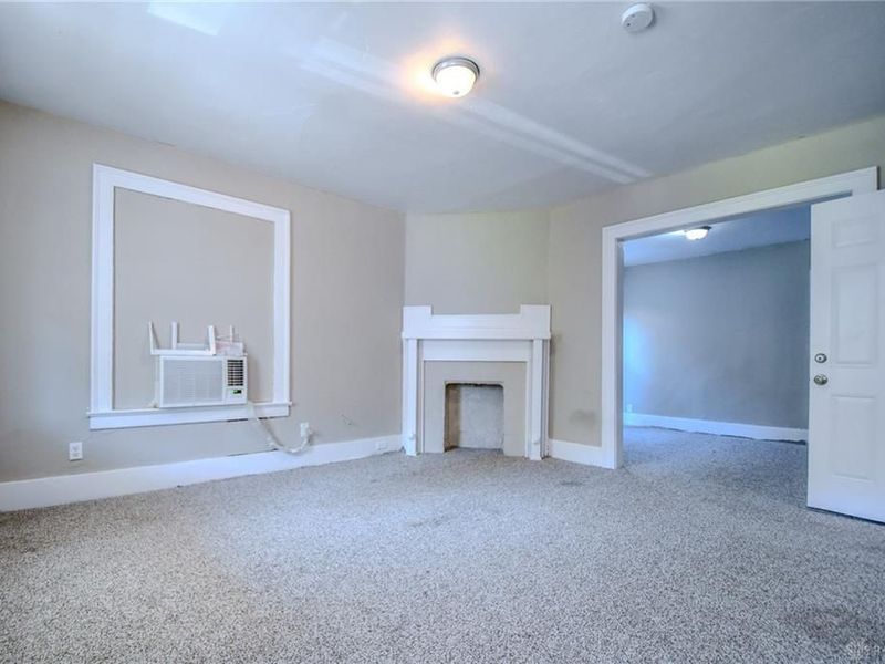828 E Main Street, Springfield, OH 45503 Photo 27