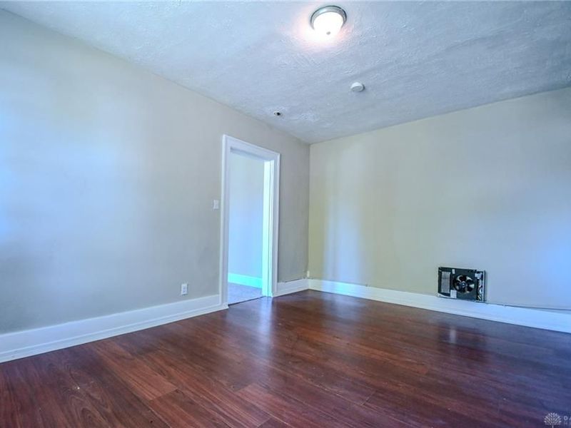 828 E Main Street, Springfield, OH 45503 Photo 41