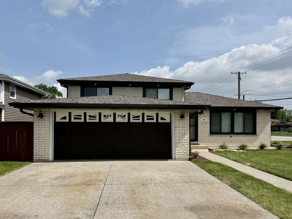 5400 138th Street , Crestwood, IL 60418