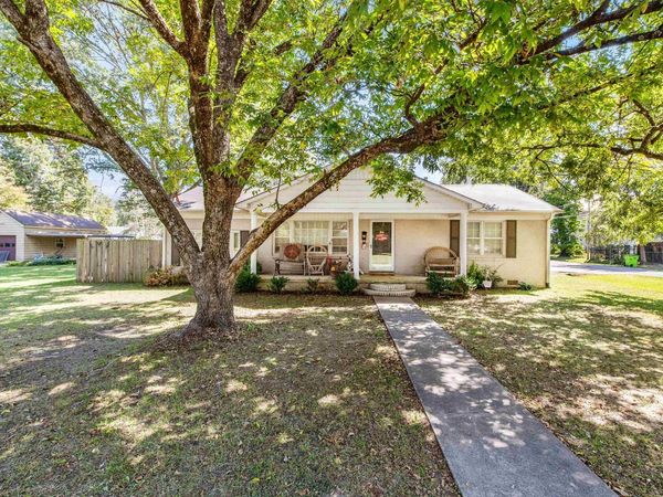221 Adams Street , Lonoke, AR 72086