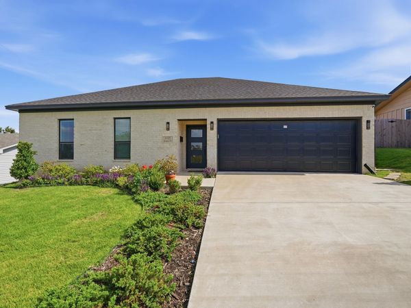 11325 Jamestown Drive, Little Rock, AR 72211